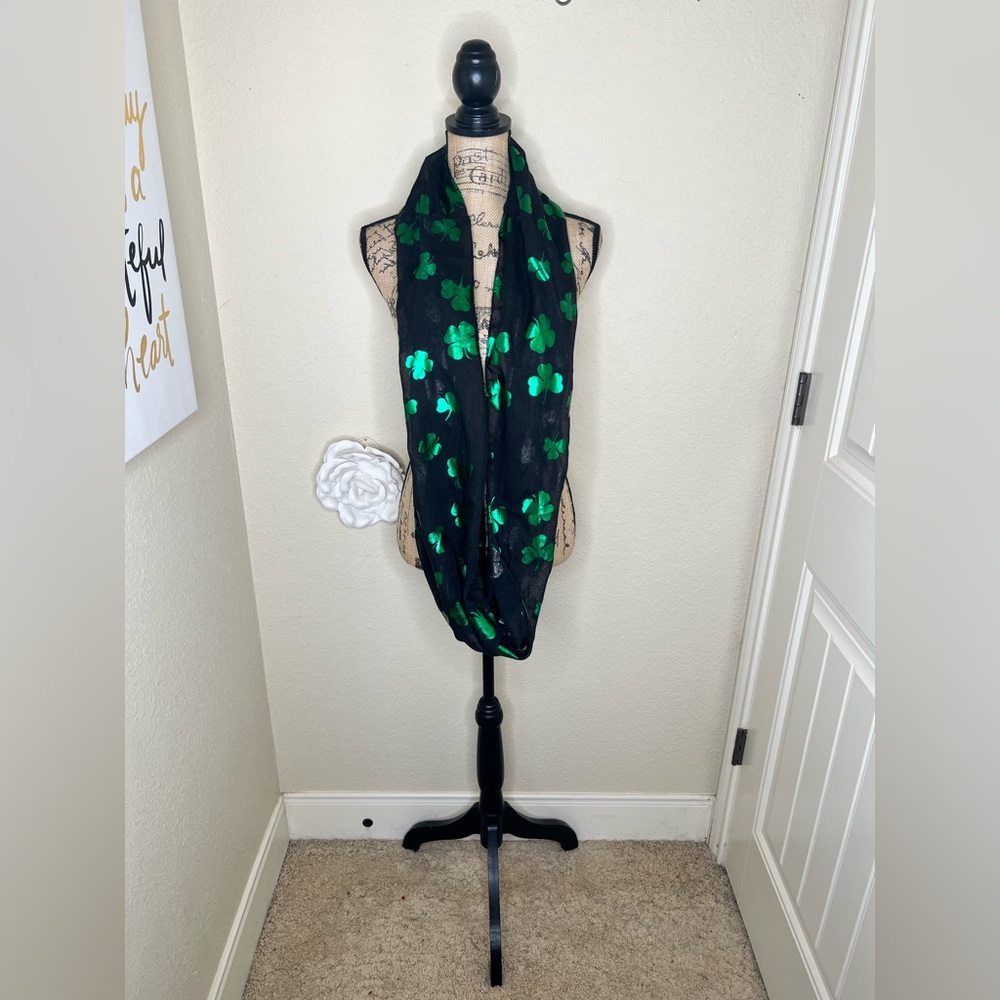 NTM Claire’s Black Sheer Infinity Scarf Green Foil Shamrock St. Patricks Day NWT - Picture 2 of 10